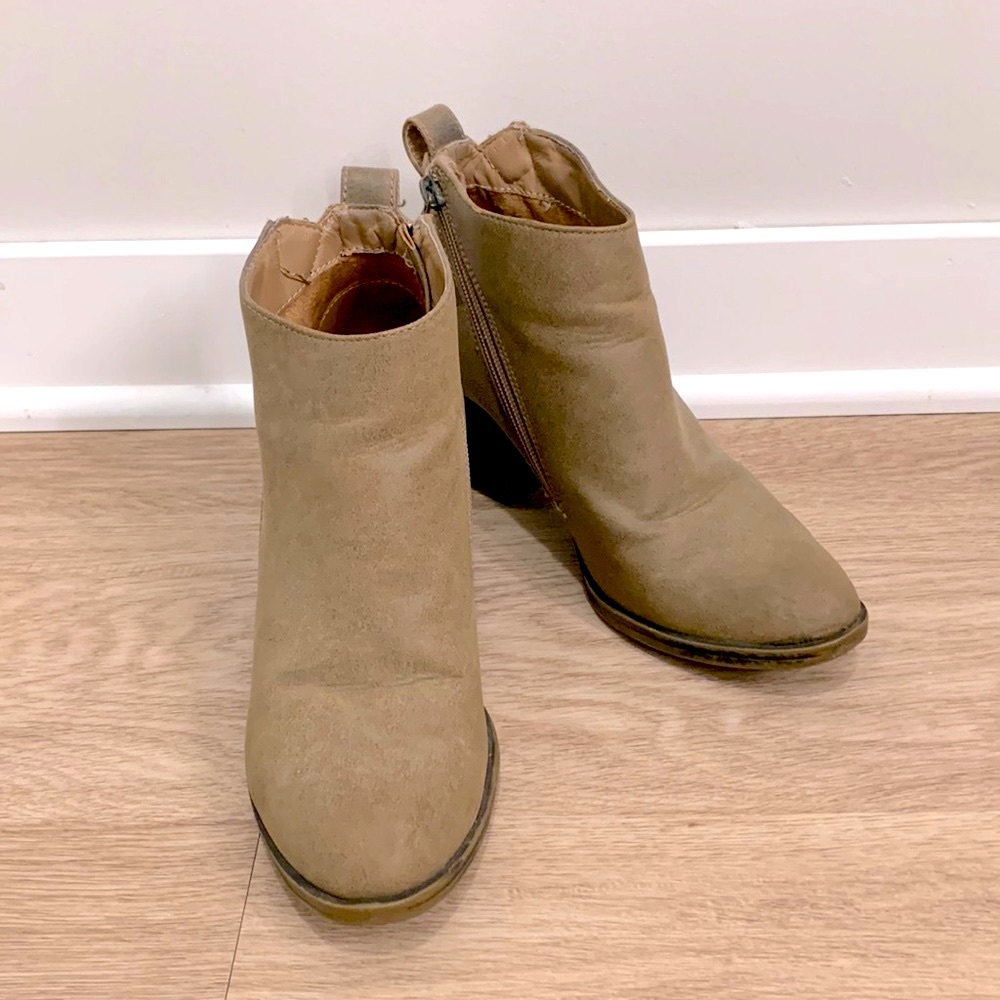 BAMBOO Suede Booties